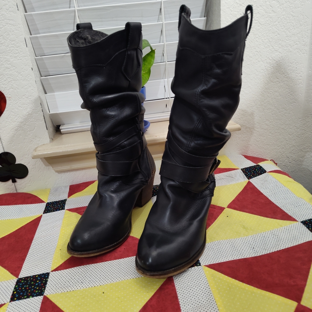 Elegant Black Heeled Boots for Women